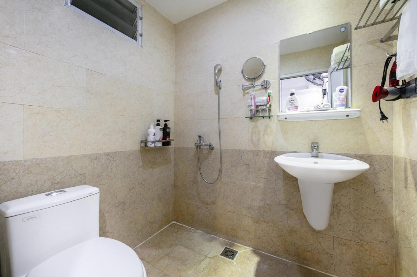 A25 Hotel - 109 Truc Bach Hanoi Exterior photo